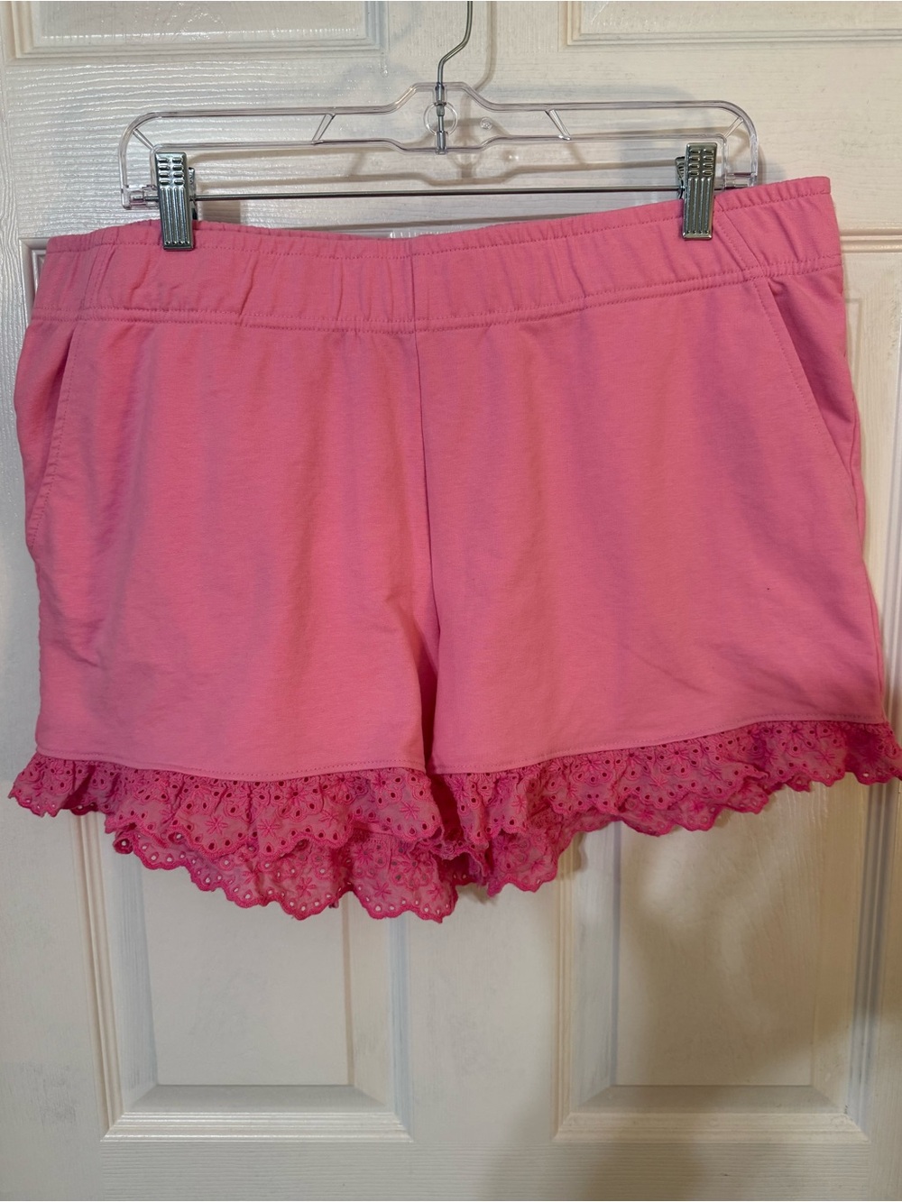 Lilly Pulitzer Pink Kylar Eyelet Embroidered Ruffle Hem Knit Shorts Size XL